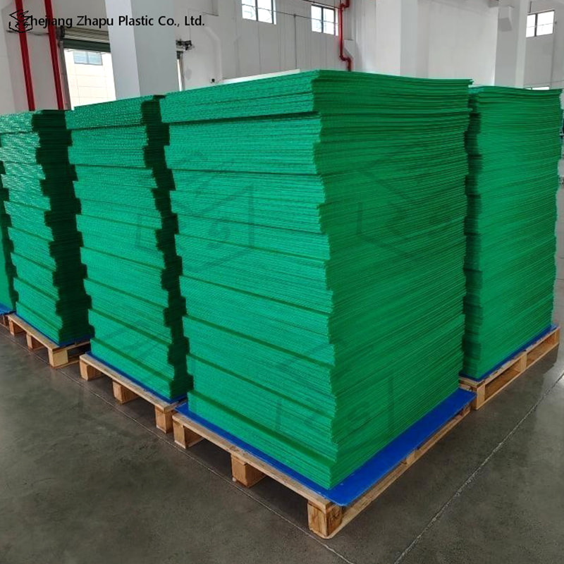 Papan Plastik Beralun Tahan Kejutan untuk Pembungkusan Bahagian Automotif